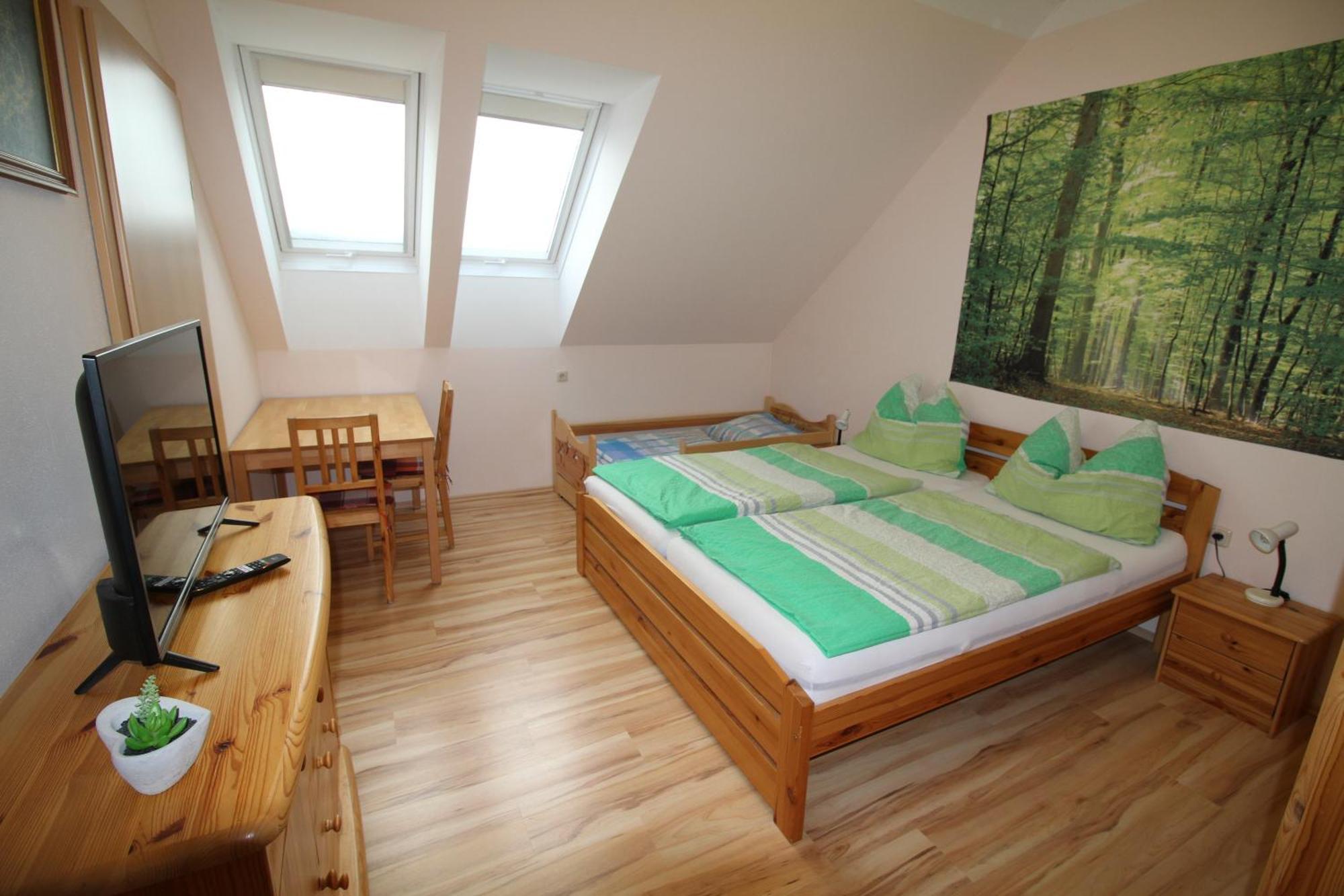 Privatzimmer Fam. Fuehrer Ottenschlag Buitenkant foto
